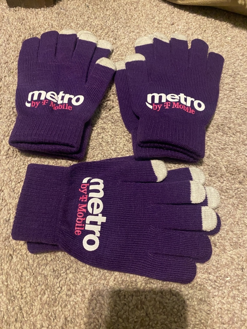 3 PAIRS OF Metro by T-Mobile Purple Touchscreen Gloves